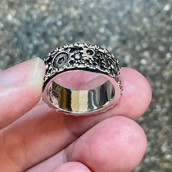 925 Silver Mechanical Gear and Rivet Detail Ring #805 (Men's or Women's) - Picture 3 of 12